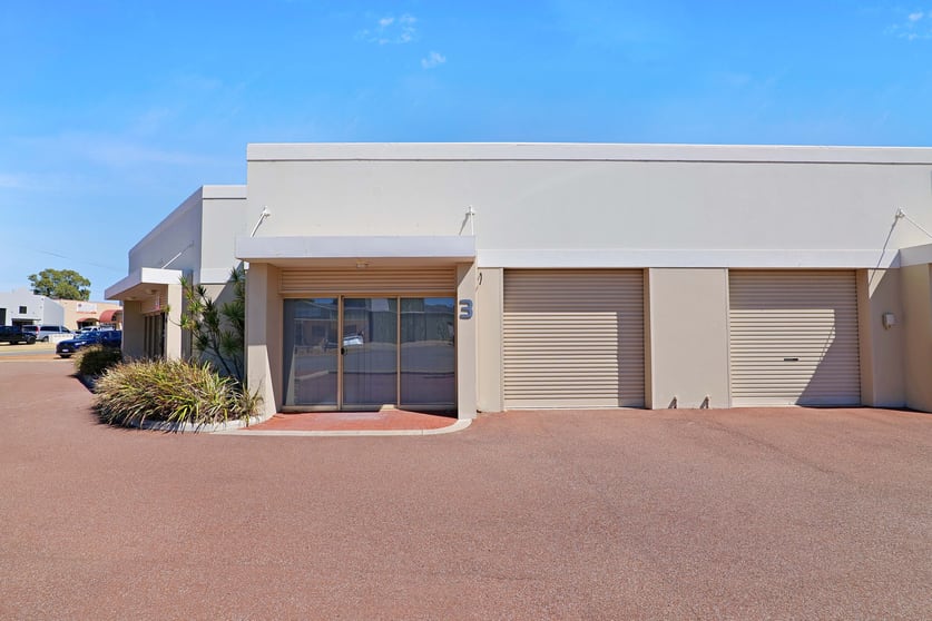 Click to view all images Unit 3/14 Rafferty Road Mandurah WA 6210 - Image 2