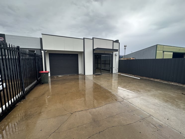 Click to view all images Unit 3, 40 First Street Brompton SA 5007 - Image 2