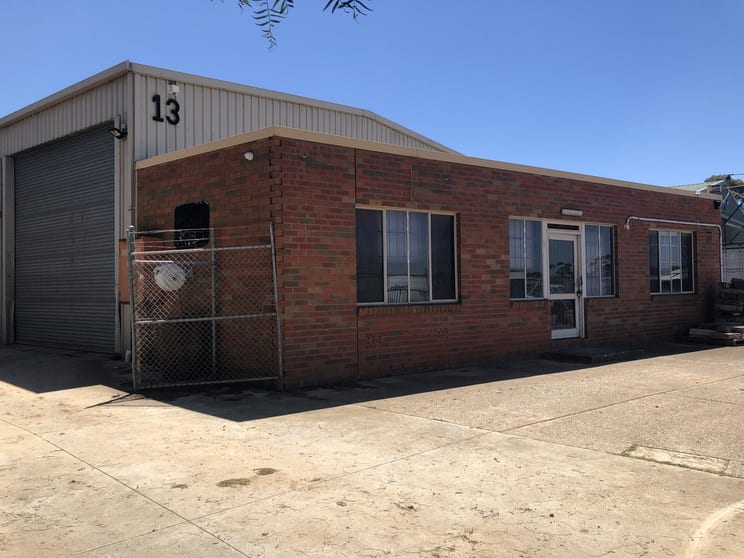 Click to view all images 13 Hillside Street Maddingley VIC 3340 - Image 1