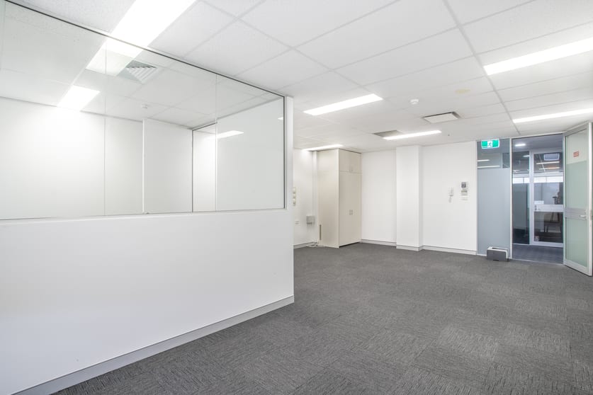 Click to view all images 4.07/5 Celebration Drive Bella Vista NSW 2153 - Image 3