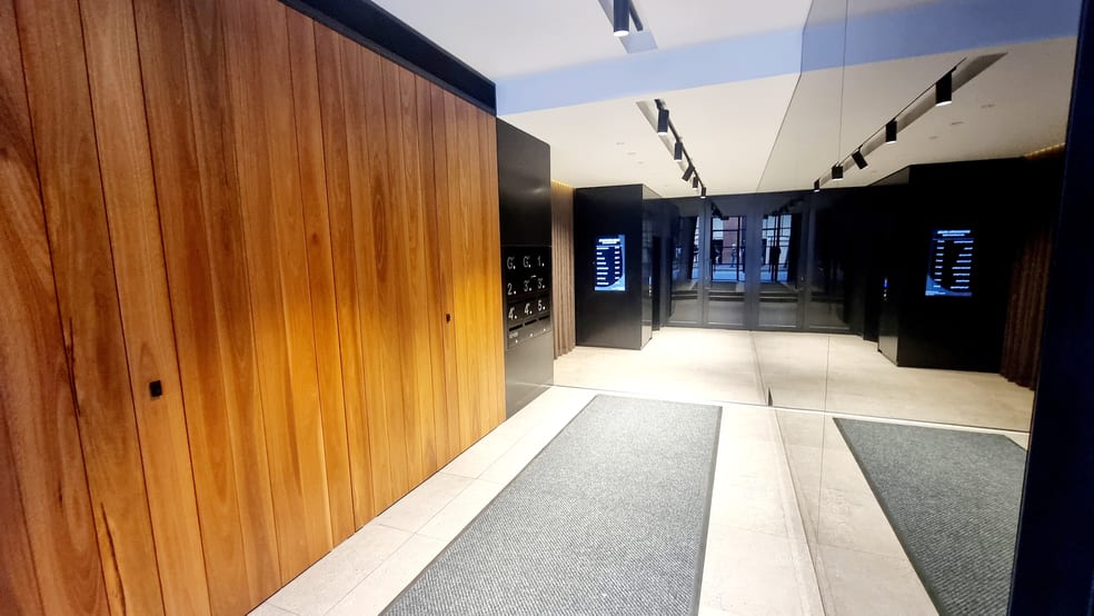 Click to view all images 3/142 Clarence Street Sydney NSW 2000 - Image 2