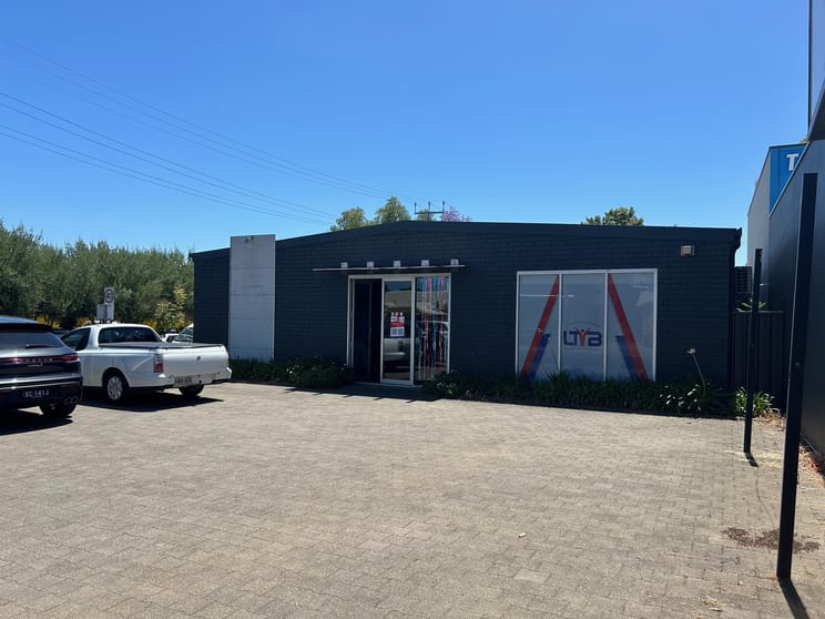 Click to view all images 227 Glen Osmond Road Frewville SA 5063 - Image 2
