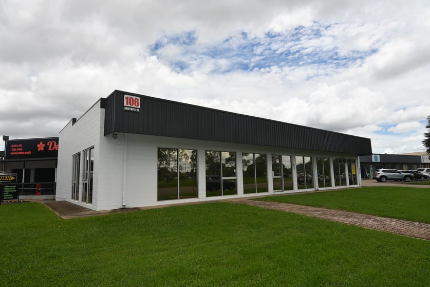 Click to view all images 1/106 Dalrymple Road Currajong QLD 4812 - Image 2