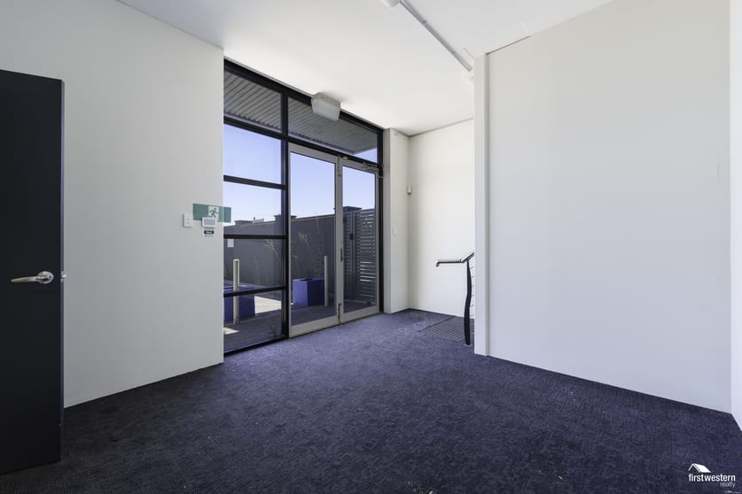 Click to view all images 2/72 Berriman Drive Wangara WA 6065 - Image 3
