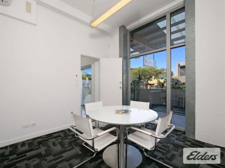 Click to view all images 110/88 Macquarie Street Newstead QLD 4006 - Image 3