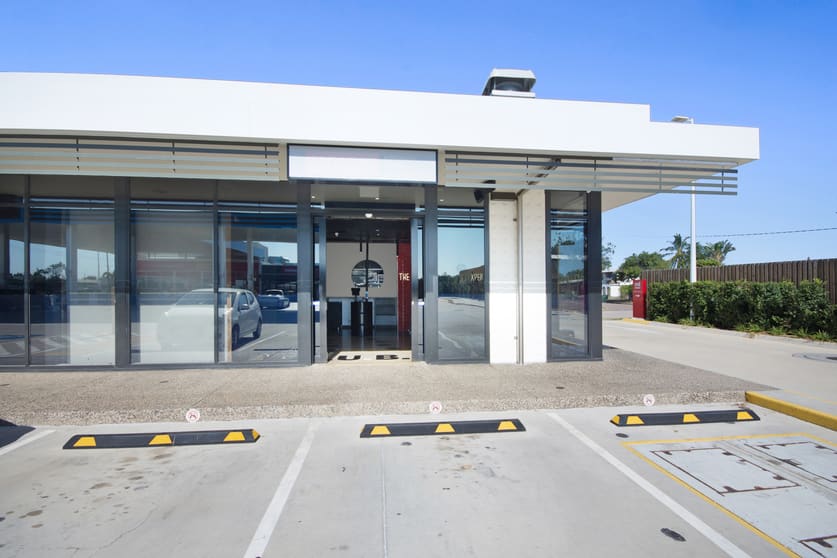 Click to view all images 3/450 Bayswater Road Mount Louisa QLD 4814 - Image 3