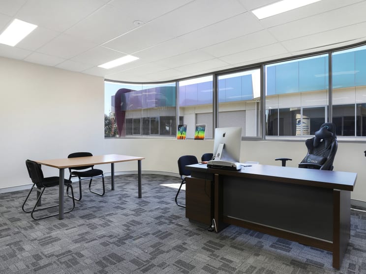 Click to view all images Seven Hills NSW 2147 - Image 2
