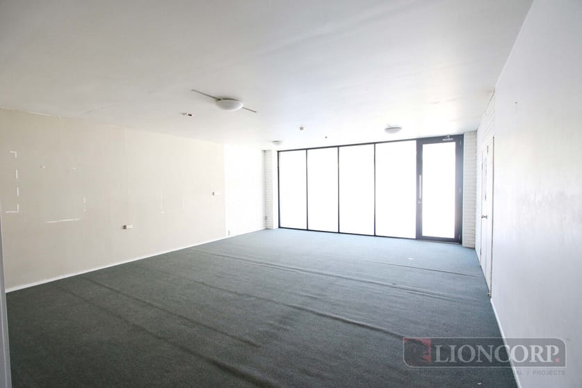 Click to view all images Yeronga QLD 4104 - Image 2