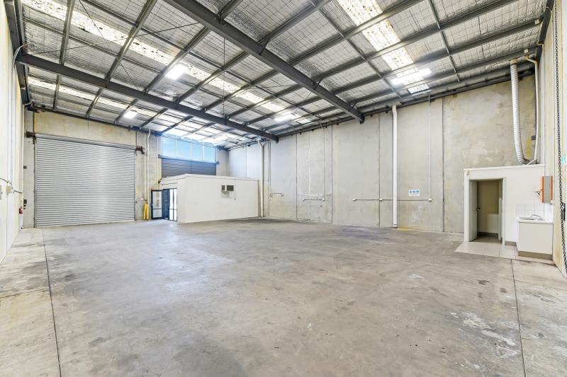 Click to view all images Unit 8/2-10 Hallam South Road Hallam VIC 3803 - Image 2
