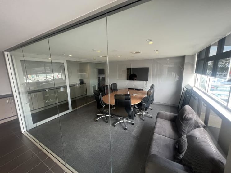Click to view all images Unit 1/4 Lyell Street Fyshwick ACT 2609 - Image 3