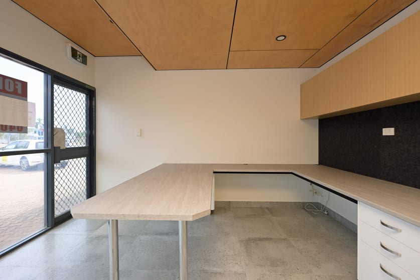 Click to view all images 2/59 Reichardt Road Winnellie NT 0820 - Image 3
