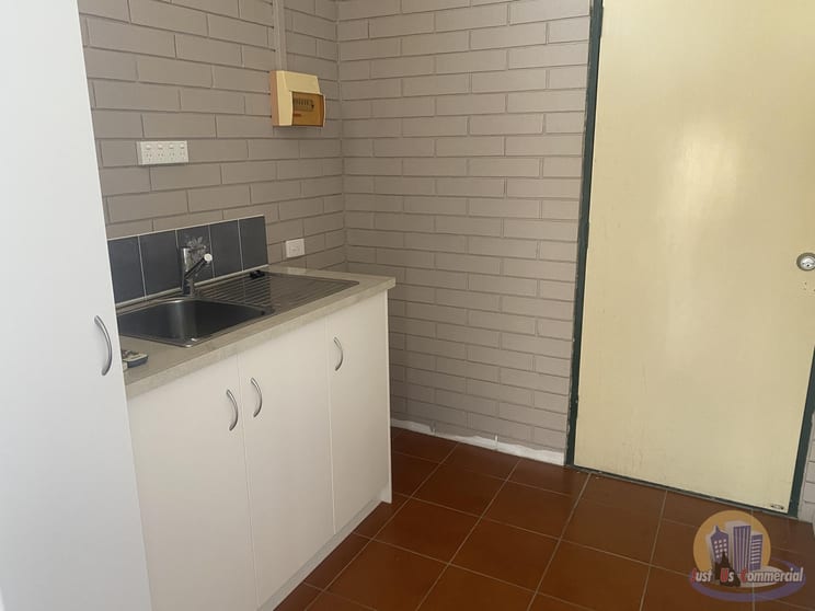 Click to view all images 6/45A Walker Street Bundaberg South QLD 4670 - Image 3
