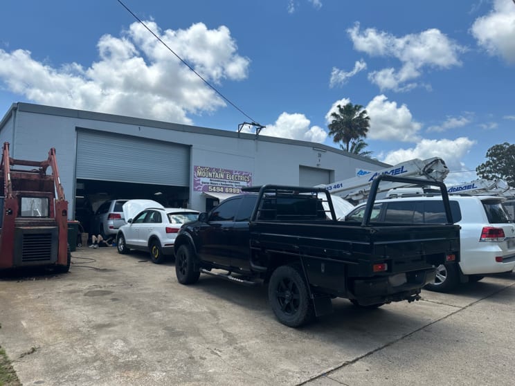 Click to view all images Unit 1/29 Swan Street Beerwah QLD 4519 - Image 1