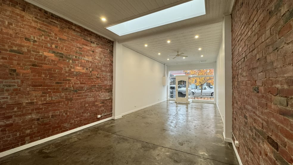 Click to view all images 143 Martin Street Brighton VIC 3186 - Image 3