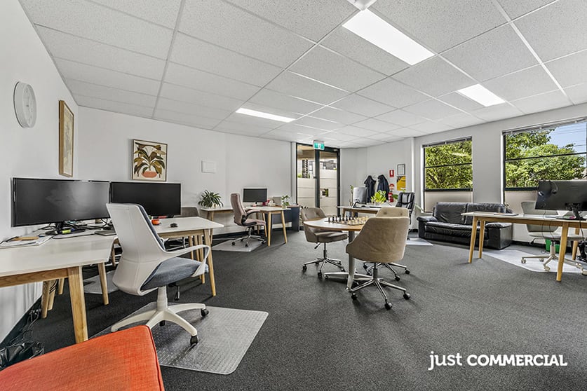 Click to view all images 1/127 McKinnon Road Mckinnon VIC 3204 - Image 3
