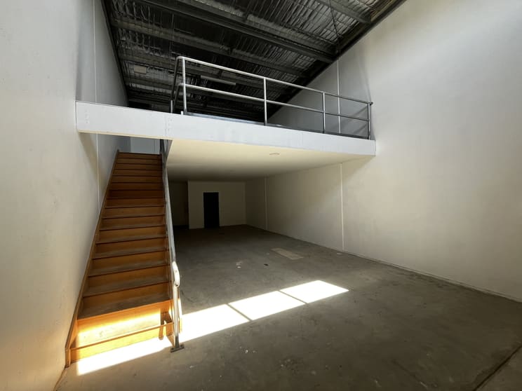 Click to view all images 5/4 Edge Street Boolaroo NSW 2284 - Image 3