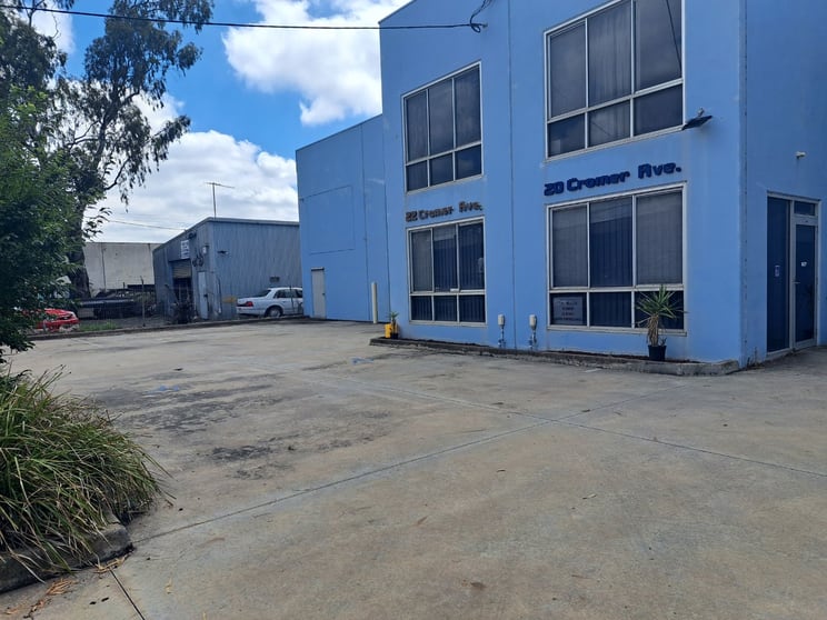 Click to view all images 20 Cromer Avenue Sunshine North VIC 3020 - Image 2