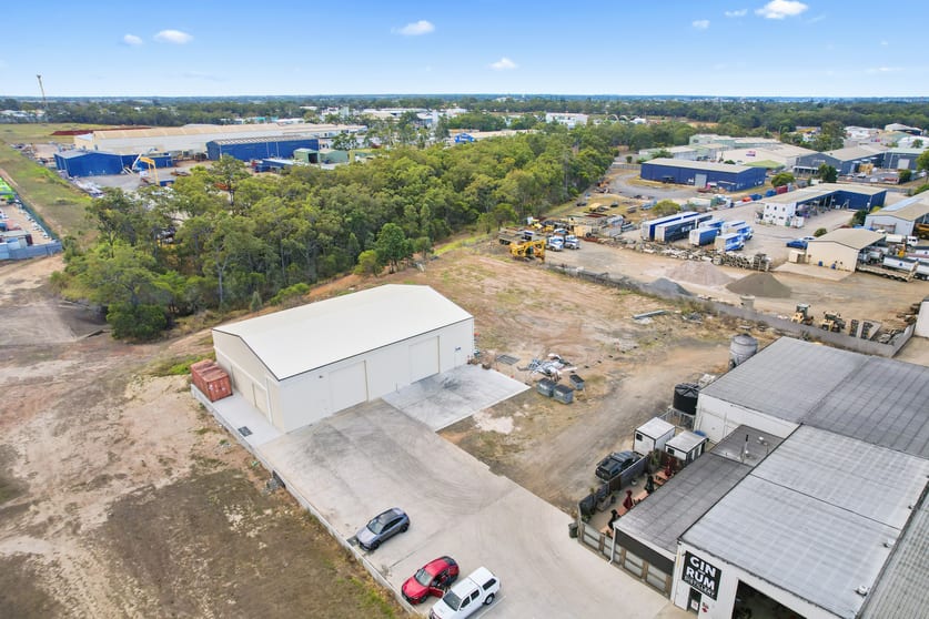 Click to view all images 4a/22 Commercial Street Svensson Heights QLD 4670 - Image 3