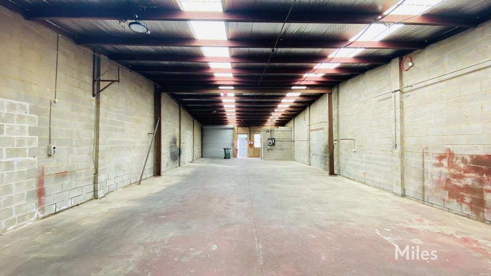 Click to view all images 4/46 Kolora Road Heidelberg West VIC 3081 - Image 3