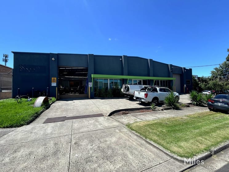 Click to view all images 8-10 Aileen Avenue Heidelberg West VIC 3081 - Image 1