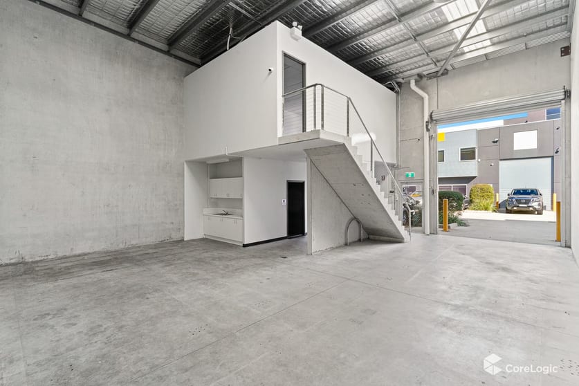 Click to view all images 3/18 Wurrook Circuit Caringbah NSW 2229 - Image 2
