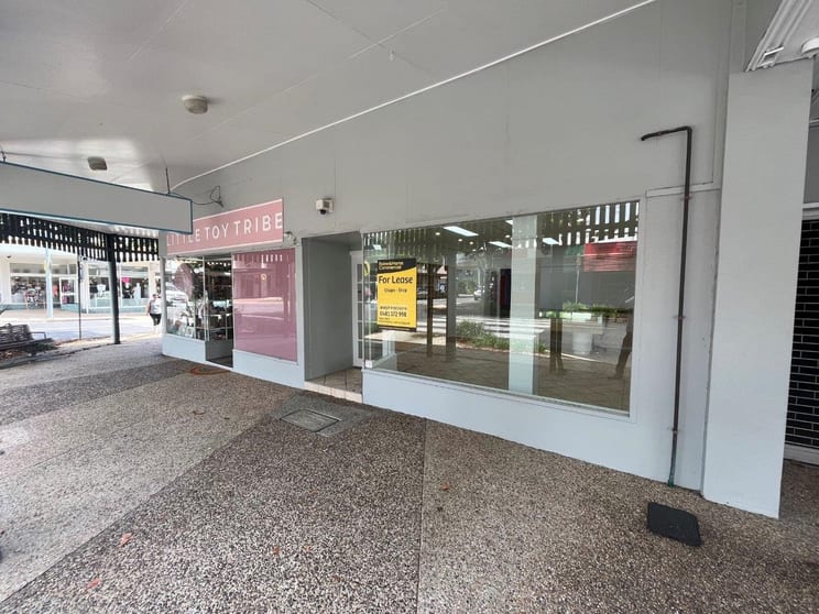 Click to view all images 108A Bay Terrace Wynnum QLD 4178 - Image 1