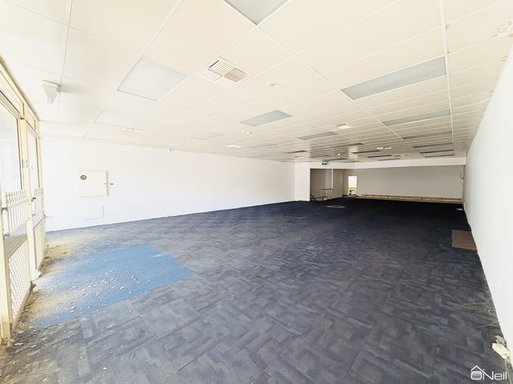 Click to view all images 201 Jull Street Armadale WA 6112 - Image 3