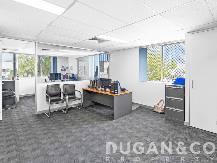 Click to view all images 2A/54 Riverside Place Morningside QLD 4170 - Image 3