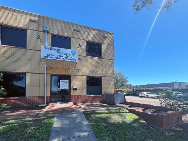 Click to view all images Wetherill Park NSW 2164 - Image 2
