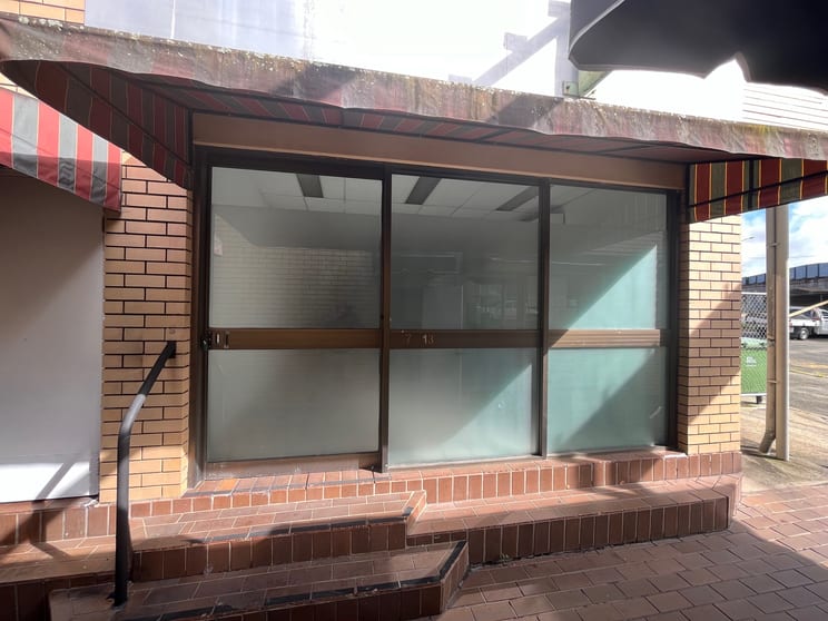 Click to view all images 7/13-17 Main Street Beenleigh QLD 4207 - Image 2