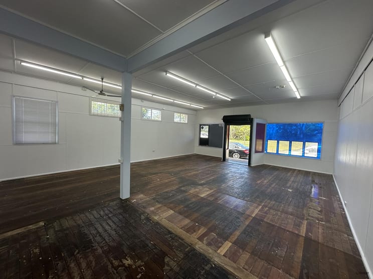 Click to view all images 39C Minjungbal Drive Tweed Heads South NSW 2486 - Image 2
