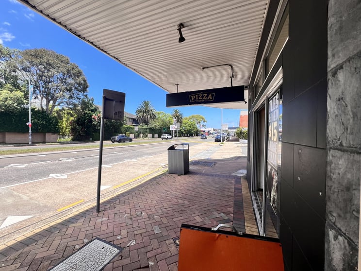 Click to view all images 1/321 Condamine Street Manly Vale NSW 2093 - Image 3