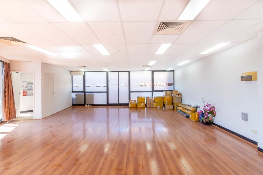 Click to view all images 25 Dixon st Haymarket NSW 2000 - Image 2