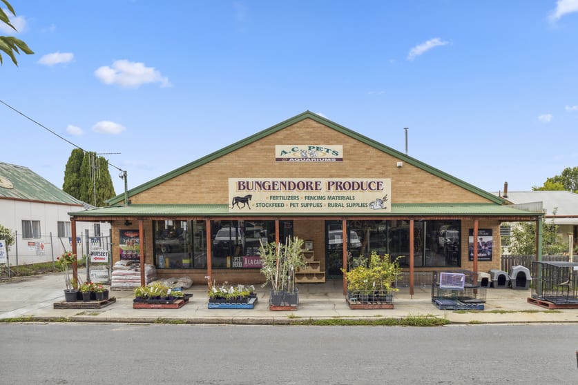 1/27 Gibraltar Street Bungendore NSW 2621 - Image 1
