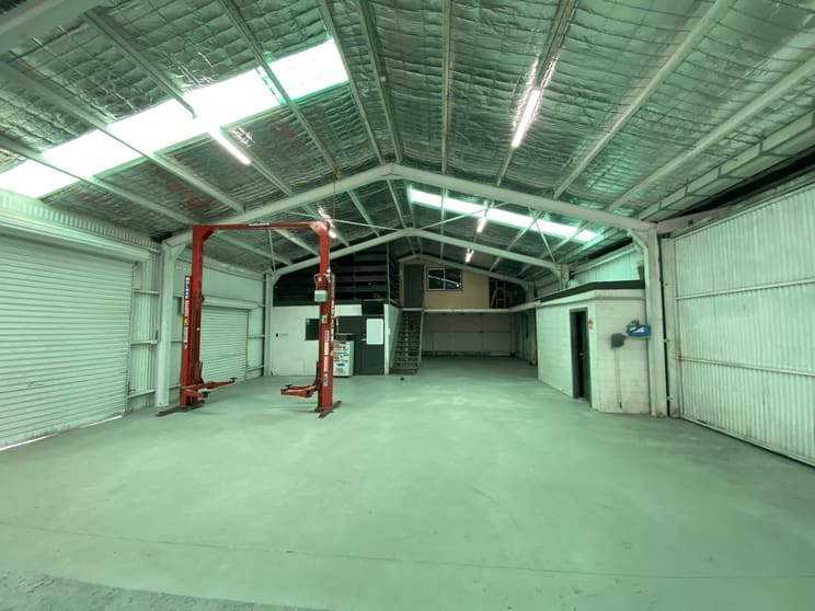 Click to view all images 1-5 MORRISON STREET Portsmith QLD 4870 - Image 3