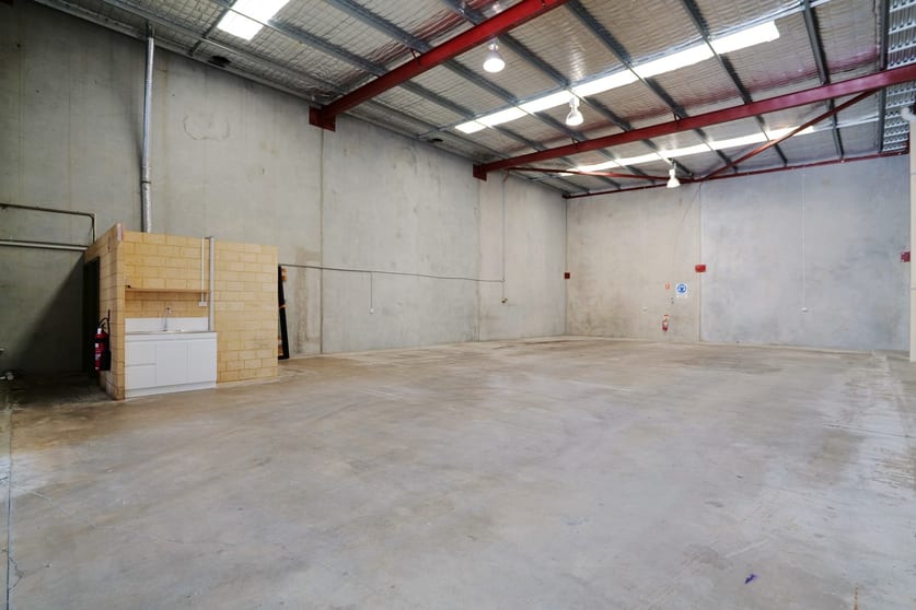 Click to view all images 2/19 Mordaunt Circuit Canning Vale WA 6155 - Image 3