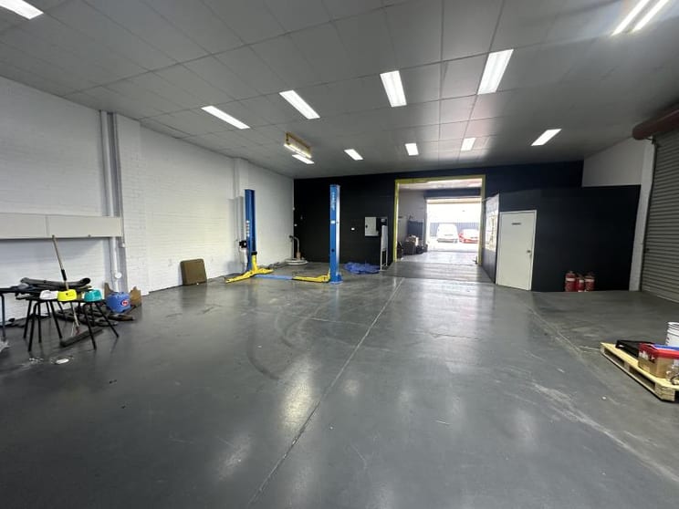 Click to view all images 28 Isa Street Fyshwick ACT 2609 - Image 2
