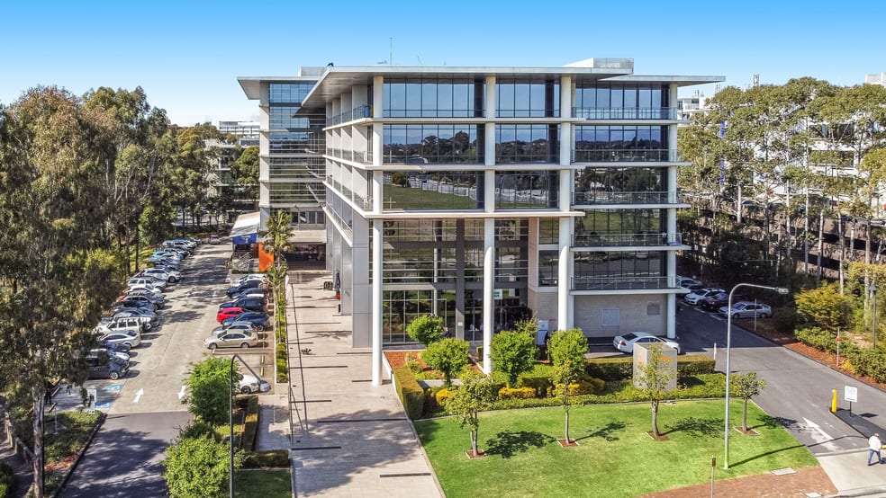 Click to view all images 3.05/5 Celebration Drive Bella Vista NSW 2153 - Image 1