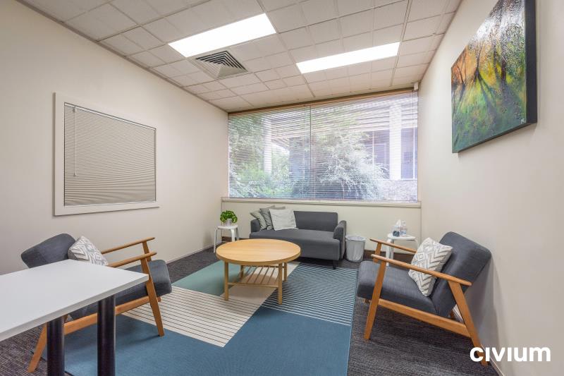 Click to view all images Ground Unit 3/10 Thesiger Court Deakin ACT 2600 - Image 3
