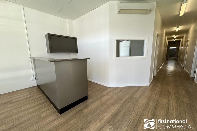 Click to view all images 27 Service Street Bairnsdale VIC 3875 - Image 2
