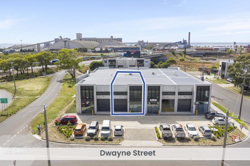 Click to view all images 3 Dwayne Street/3 Dwayne Street North Geelong VIC 3215 - Image 2