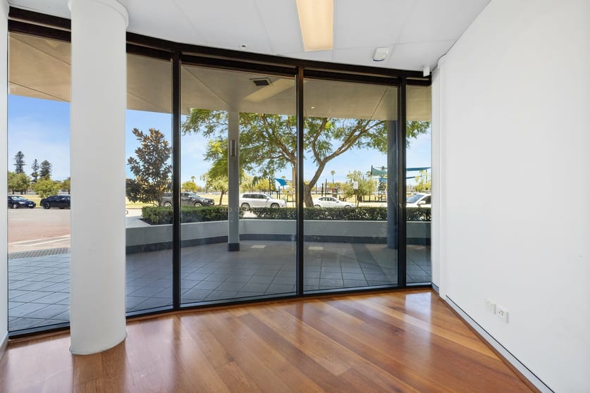 Click to view all images 2/100 Terrace Road East Perth WA 6004 - Image 1