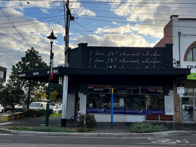 Click to view all images 139 Union Road Ascot Vale VIC 3032 - Image 3