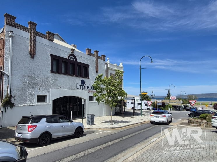 Click to view all images Shop 1/120 York Street Albany WA 6330 - Image 3