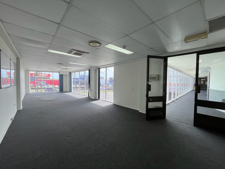Click to view all images 14/21 Nicklin Way Buddina QLD 4575 - Image 2