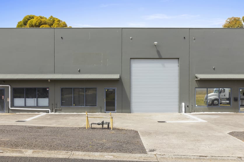 Click to view all images 2-3/6-8 Surrey Street Norlane VIC 3214 - Image 3