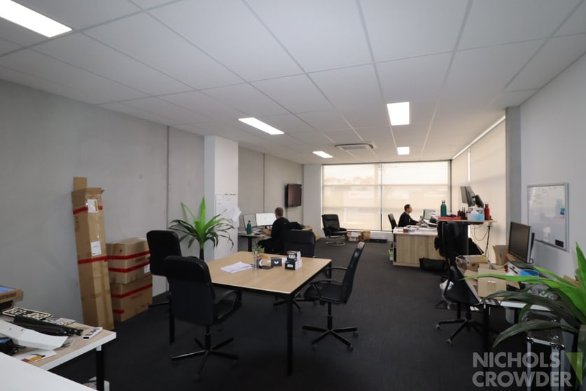 Click to view all images 28 Virginia Street Mornington VIC 3931 - Image 2