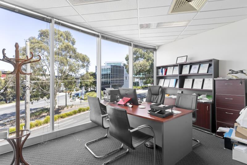 Click to view all images Level 1 Suite 15/241-243 Blackburn Road Mount Waverley VIC 3149 - Image 2