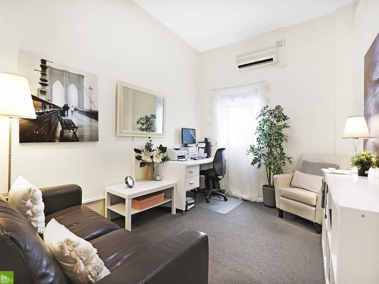 Click to view all images 2-3/70 Market Street Wollongong NSW 2500 - Image 3