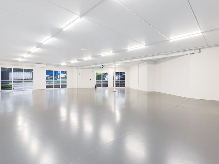 Click to view all images 31/2-4 Picrite Close Pemulwuy NSW 2145 - Image 3